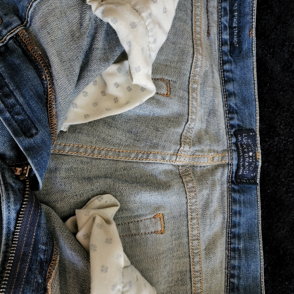 34/34 363 Vintage Straight Lucky Brand Jeans, only Worn once - Picture 5 of 5